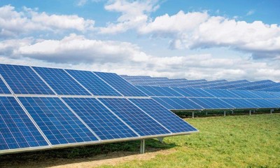 光伏擴產潮下，核心設備需求激增，行業“賣鏟人”迎來黃金發展期